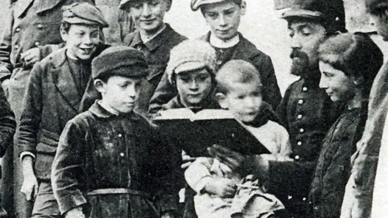 Ecole en plein air, durant la première guerre mondial