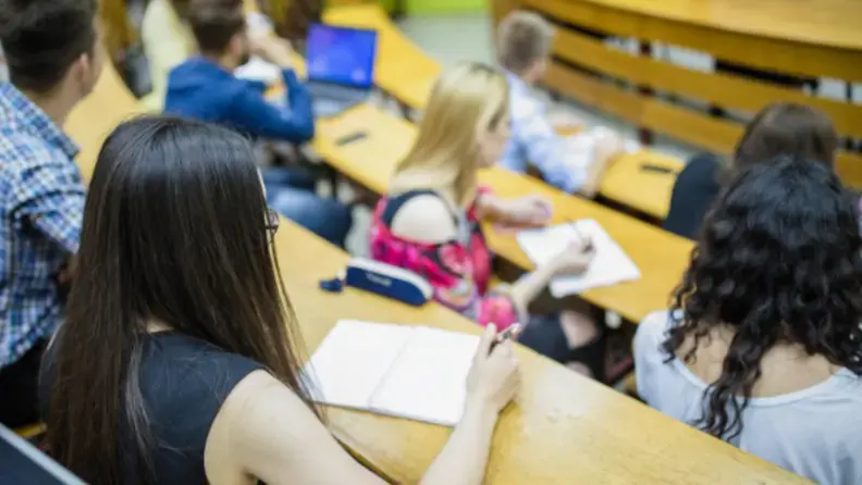 Etudiants en amphithéâtre