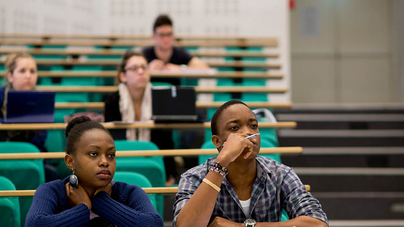 Université Paris-Est-Marne-la-Vallée - étudiants