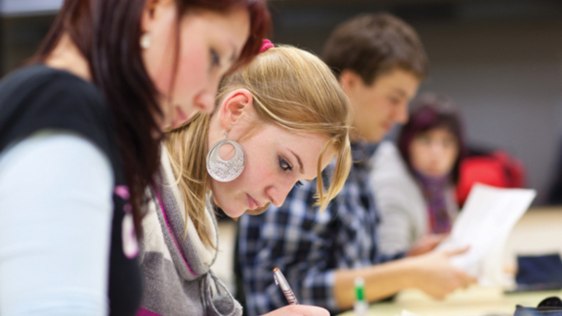 Étudiantes en cours