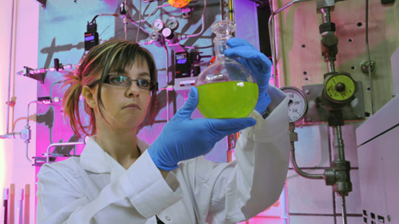 Laboratoire de l'unité DEFA/MEN à Palaiseau