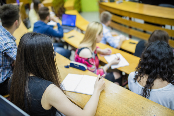 Etudiants en amphithéâtre