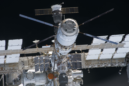 ISS vue depuis Discovery