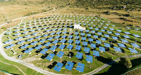 Héliostats de la centrale solaire THEMIS à Targassonne