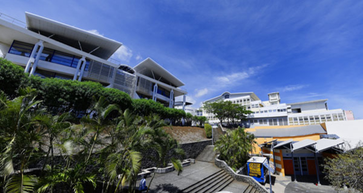Université de La Réunion : site du tampo